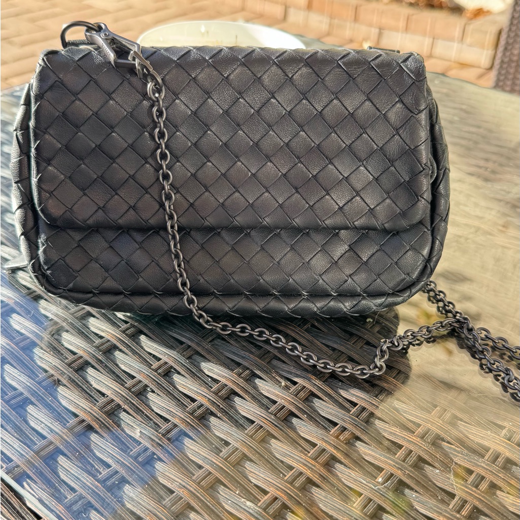 Bottega Veneta Black Woven Crossbody Bag Bottega Veneta Black Woven Crossbody Bag